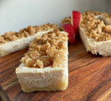 Apple Crumble Cheesecake Bars