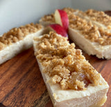 Apple Crumble Cheesecake Bars